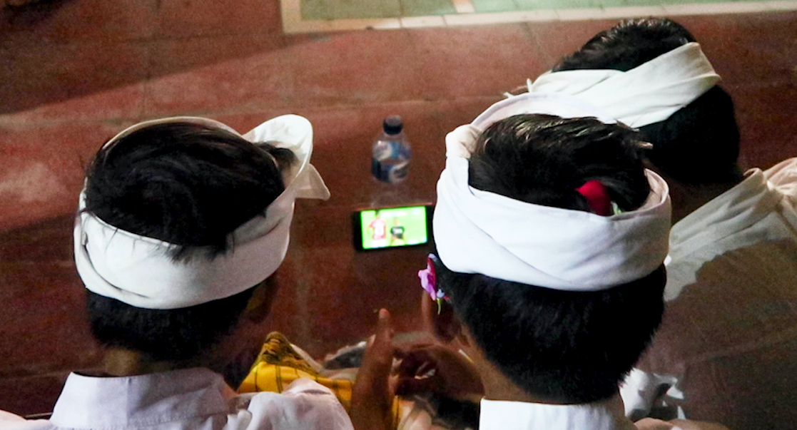 Adam Jasper with Vivian Wang, Dewa Alit, U5, Li Tavor, Alessandro Bosshard, Matthew van der Ploeg and Maximilian Kri    egleder 