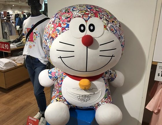 ドラえもん、世界で活躍中！村上隆さんデザインのユニクロUTの