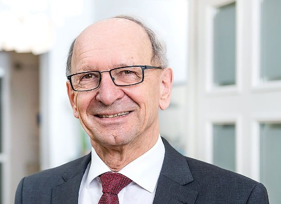 Prof. Dr. Gottfried Jung