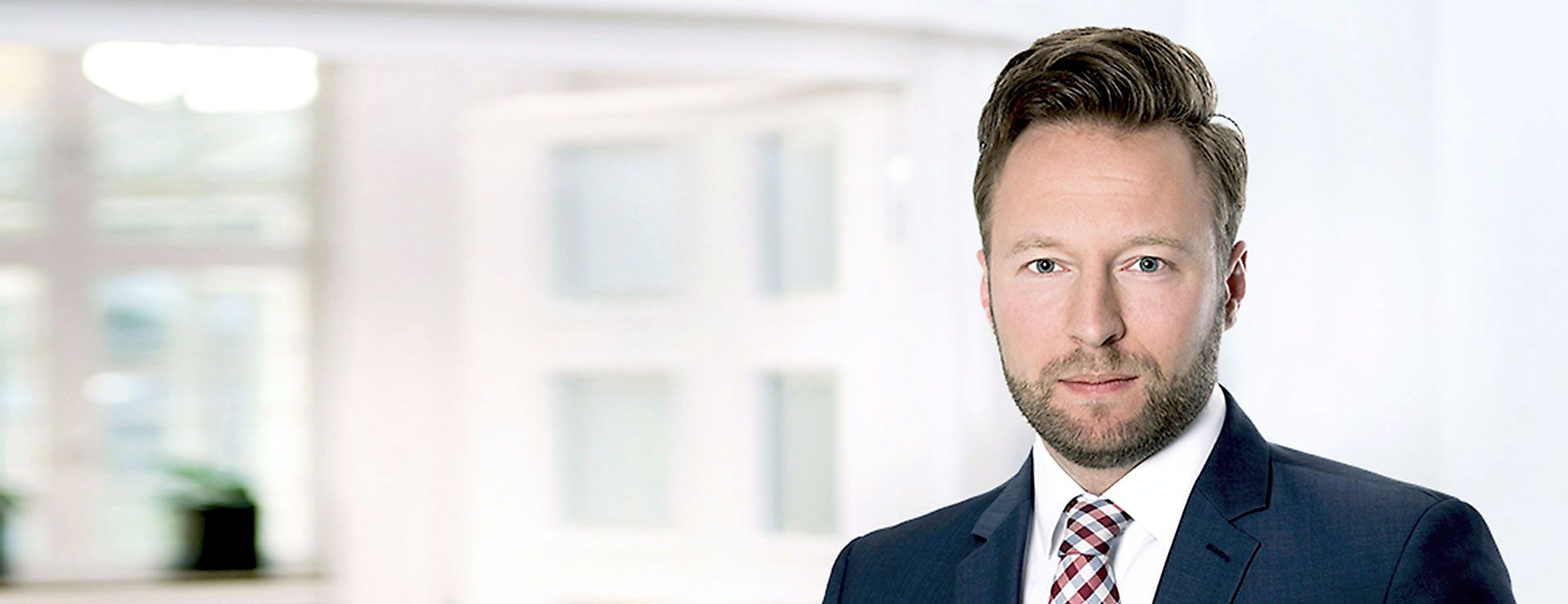 Dr. Christoph Theis