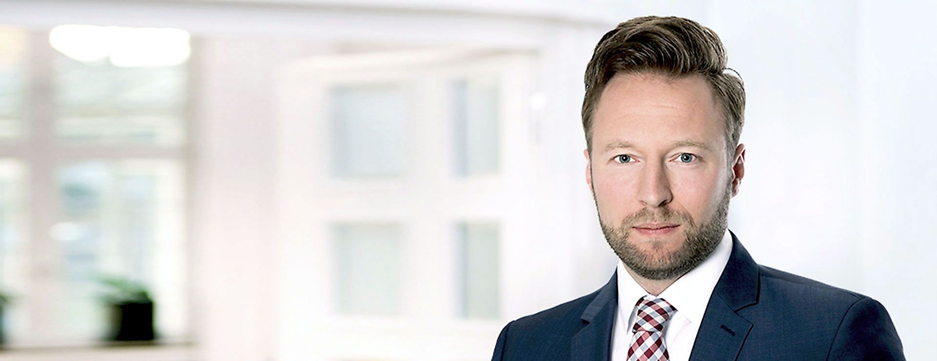 Dr. Christoph Theis