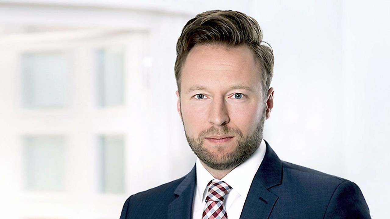 Dr. Christoph Theis