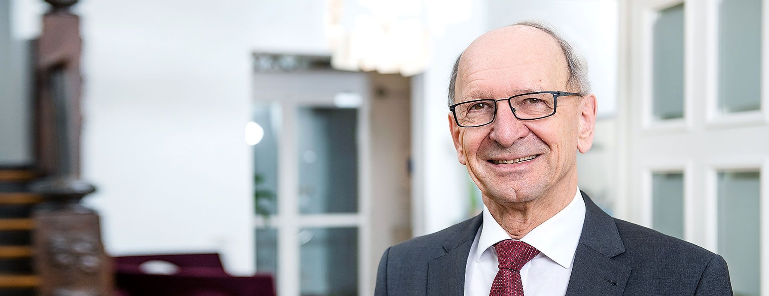 Prof. Dr. Gottfried Jung