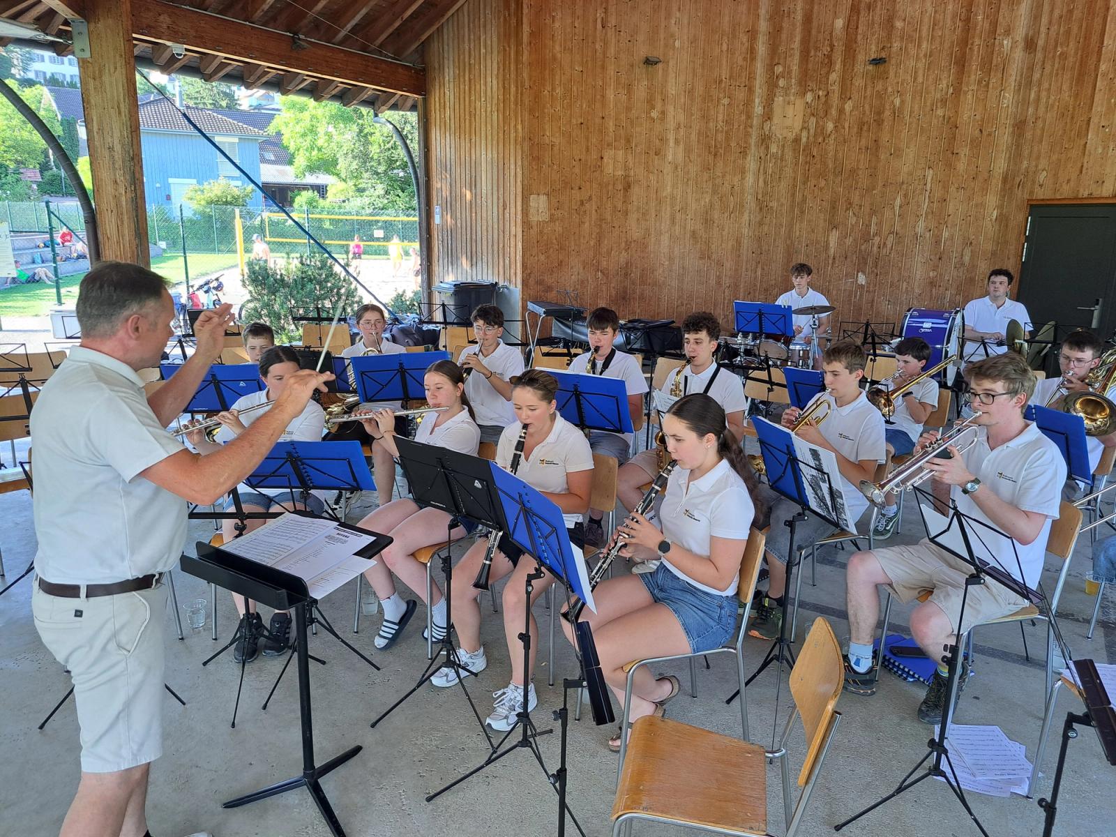 Platzkonzert im Weiherring