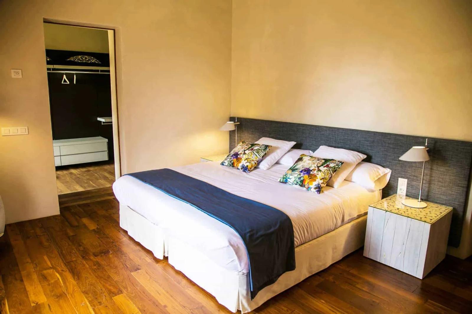 Modern Villa in Finca Style – Photo 9