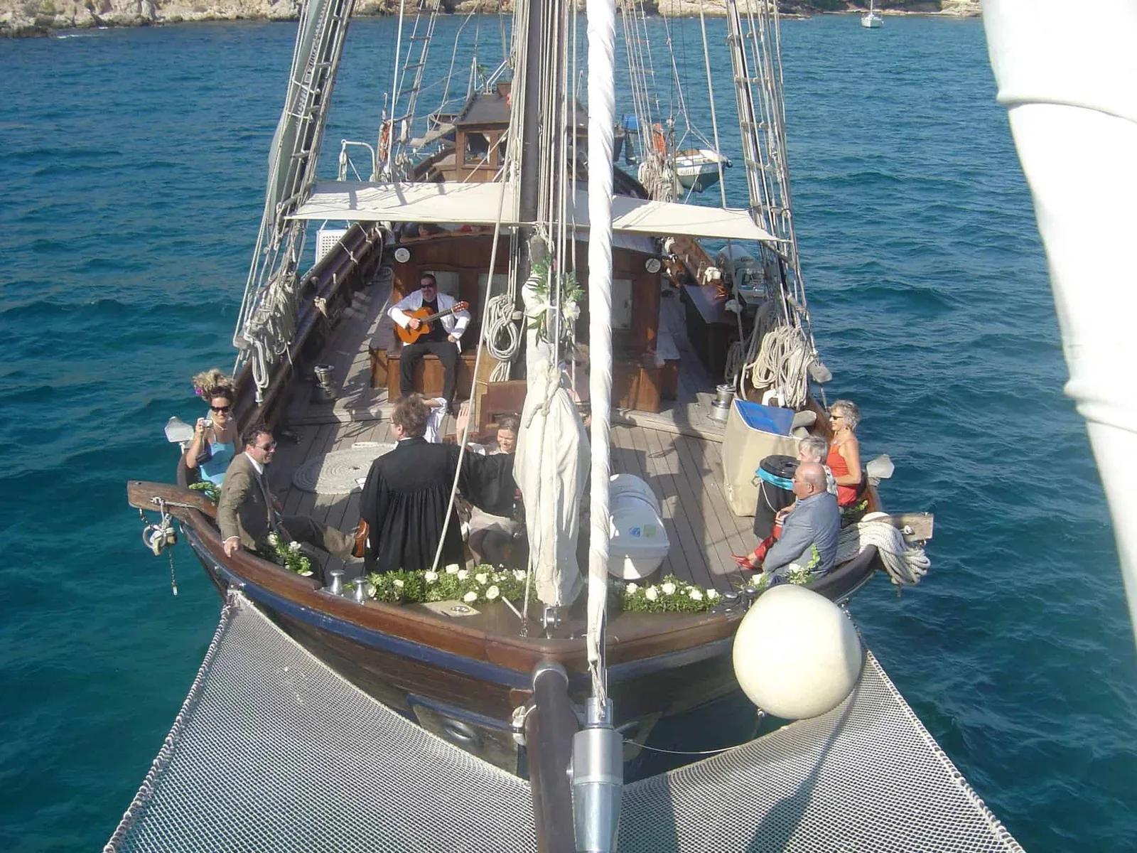 Vintage Sailing Yacht on the Mediterranean – Photo 6