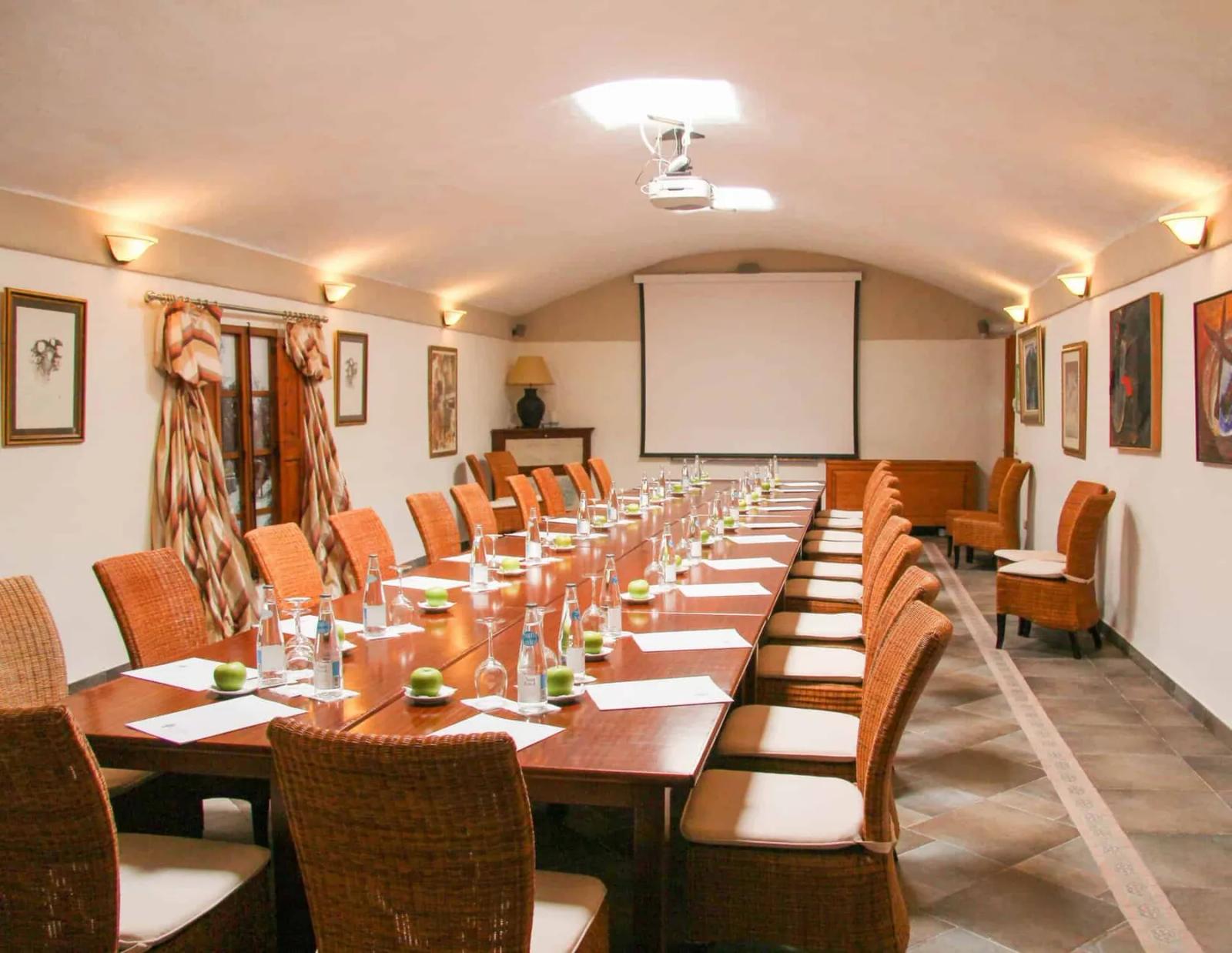 Romantic Hotel in the Mountains – Photo 5