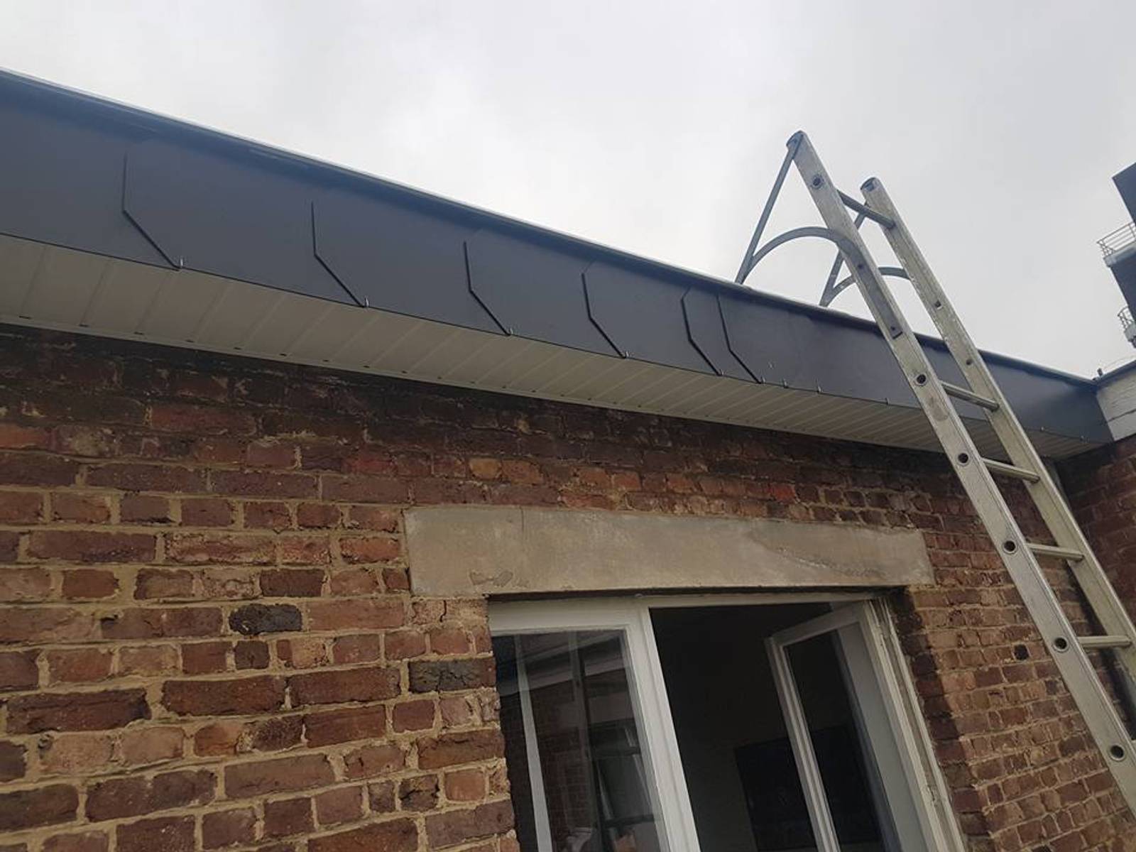 Habillage de corniche — chantier ART'COUV (6/7)