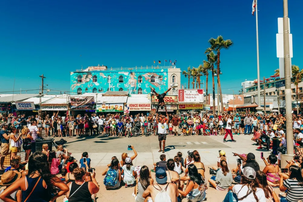 8 Fringe Festivals Around the World Worth Building a Trip Around