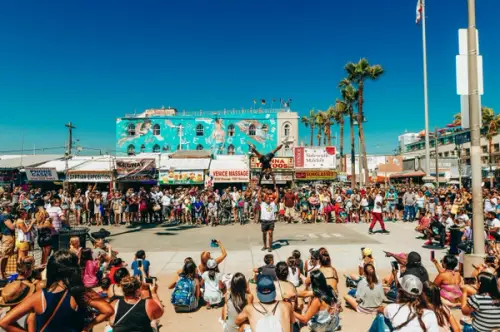 8 Fringe Festivals Around the World Worth Building a Trip Around