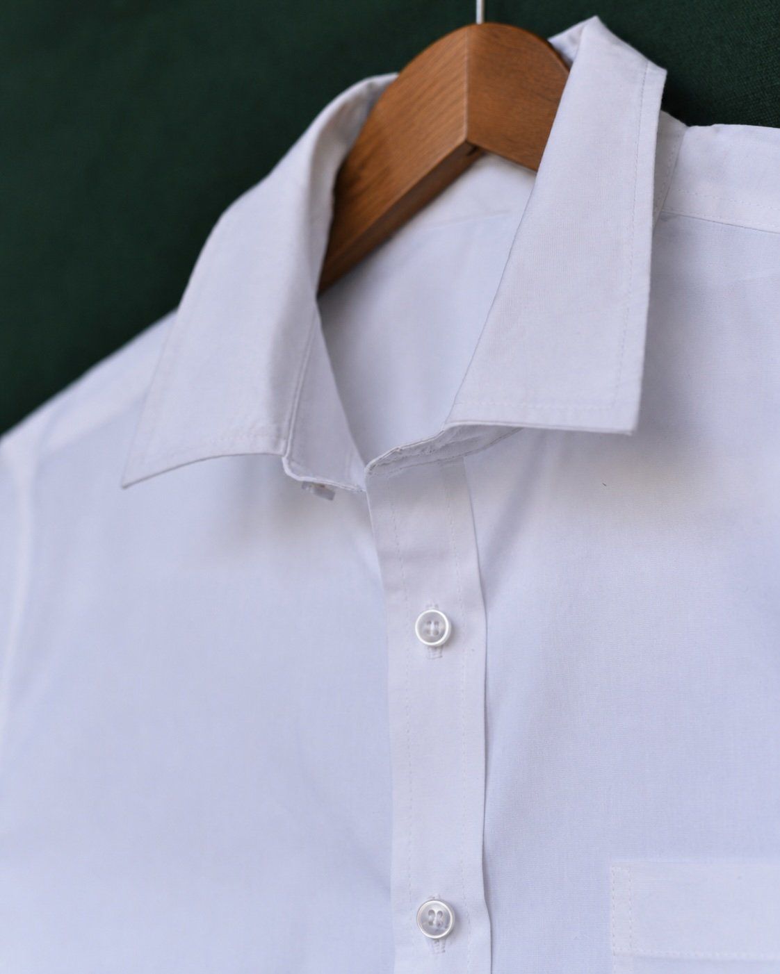 Button Up collar and button band detail
