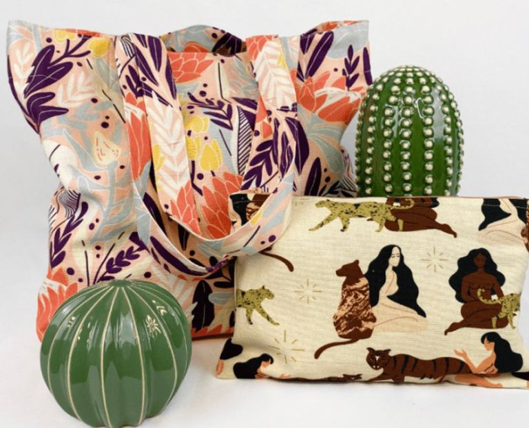 Creating a Retail Brand with Custom Printed Merchandise