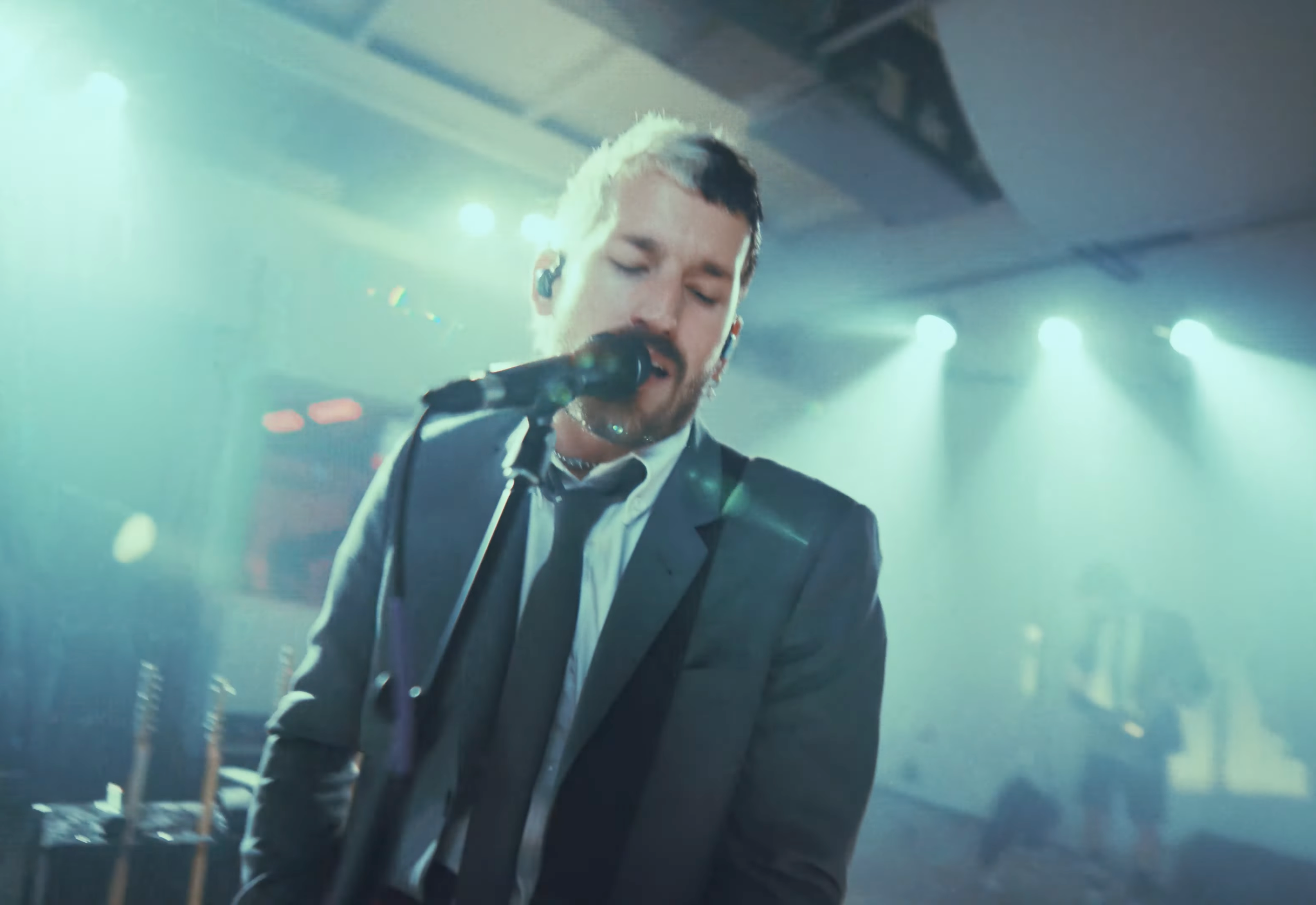 may y ricky x Kelly Clarkson 