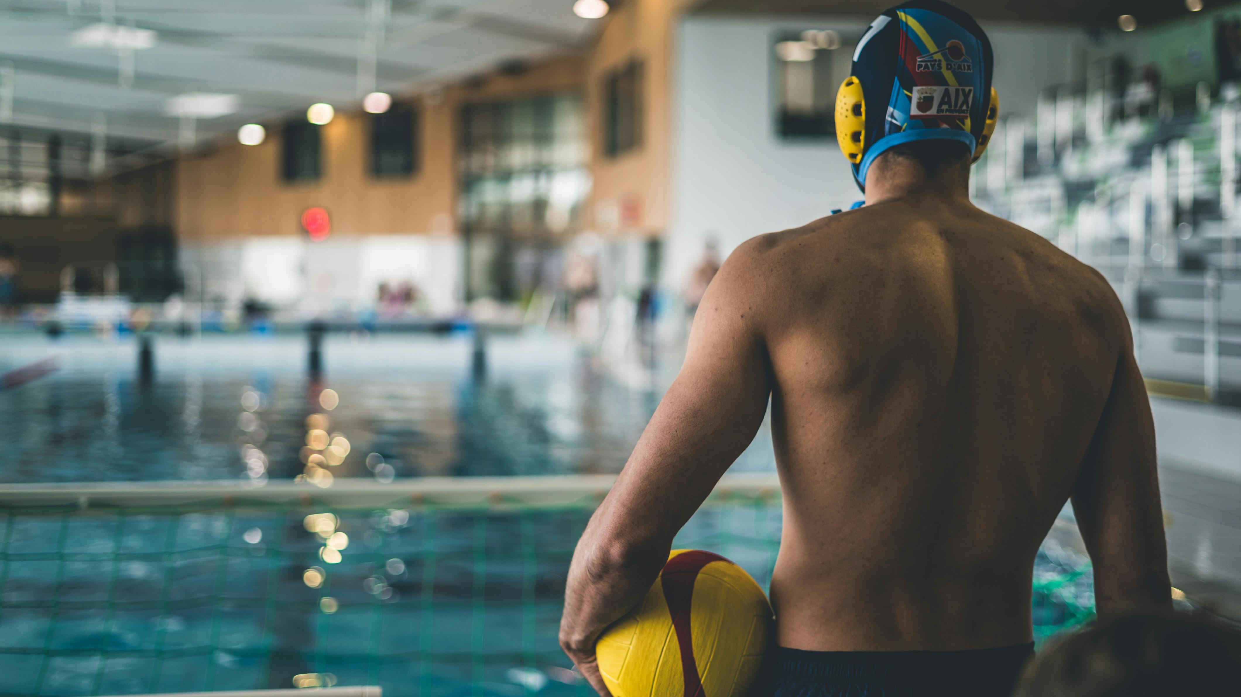 Comment vérifier la carte professionnelle d'un coach sportif avant de le faire intervenir ?