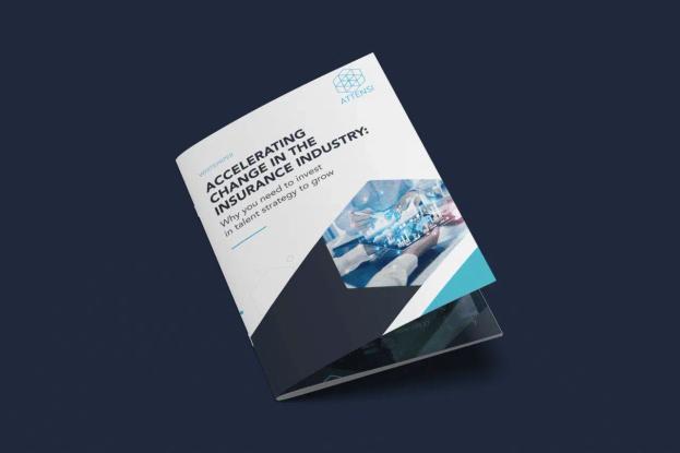 Cover des Whitepapers „Accelerating change in the insurance industry“ mit dem Untertitel zu Investitionen in die Talentstrategie