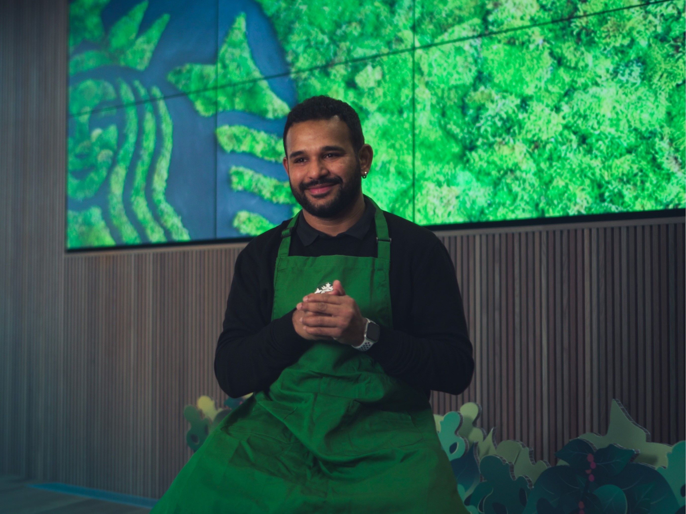 Manu Sulaiman Starbucks