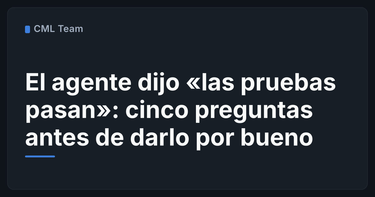 Lista de comprobación junto a una ventana de terminal que muestra un resumen de pruebas con los recuentos de las que pasaron, fallaron y se omitieron