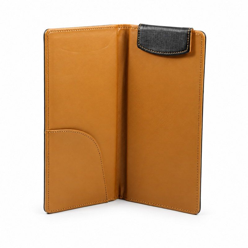 Custom Leather Check Presenter with 1 Pocket and Magnetic Flap