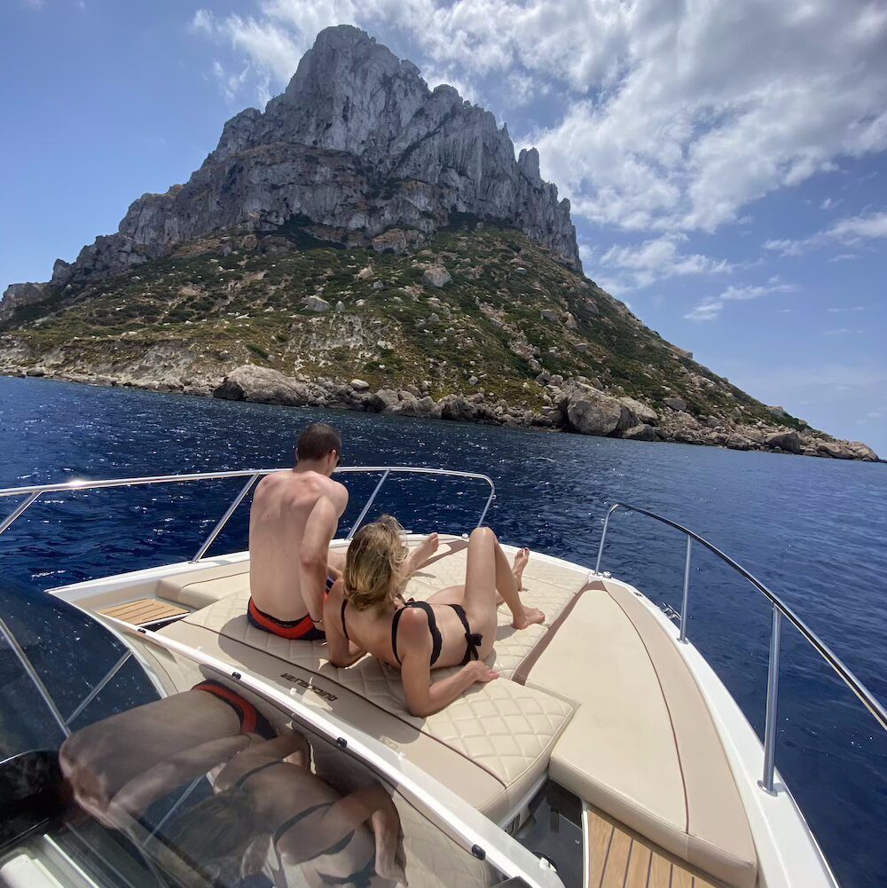 Quicksilver "Thunder" Full Day Yacht Charter thumbnail 3