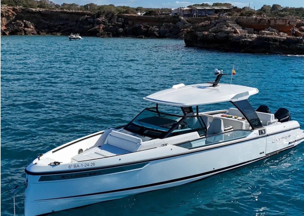 Saxdor 320 GTO | GLOBAL — Private Charter thumbnail 2