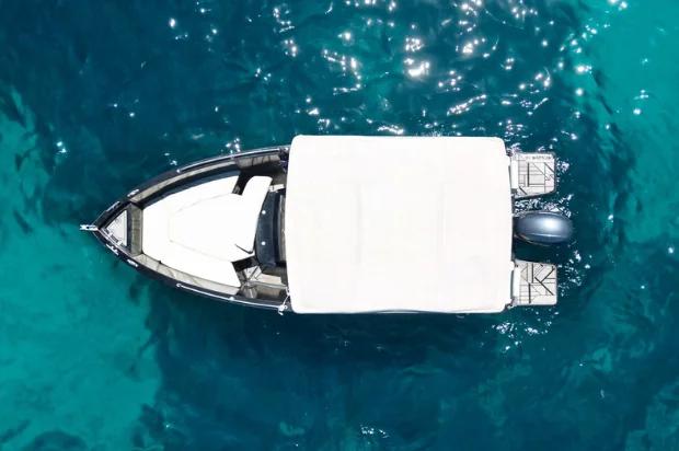 Cattleya X6 150 HP — Boat Rental with License thumbnail 3