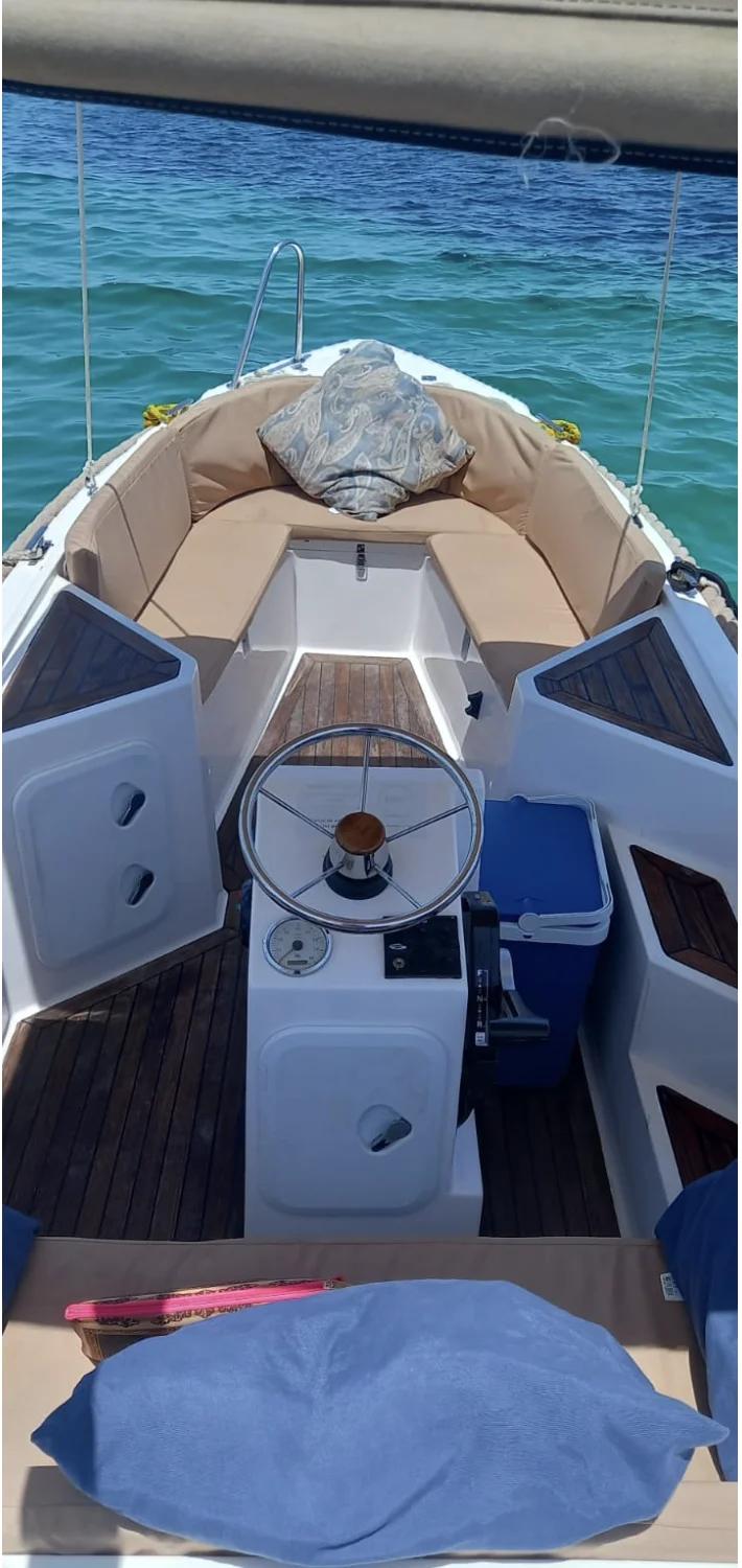 RoDa 495 Silver — 6 Pax Boat Hire (Half Day) thumbnail 4