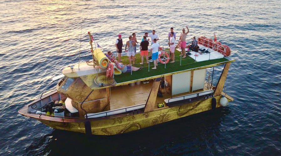 Double Wepper —  Charter (Up to 40 Guests)