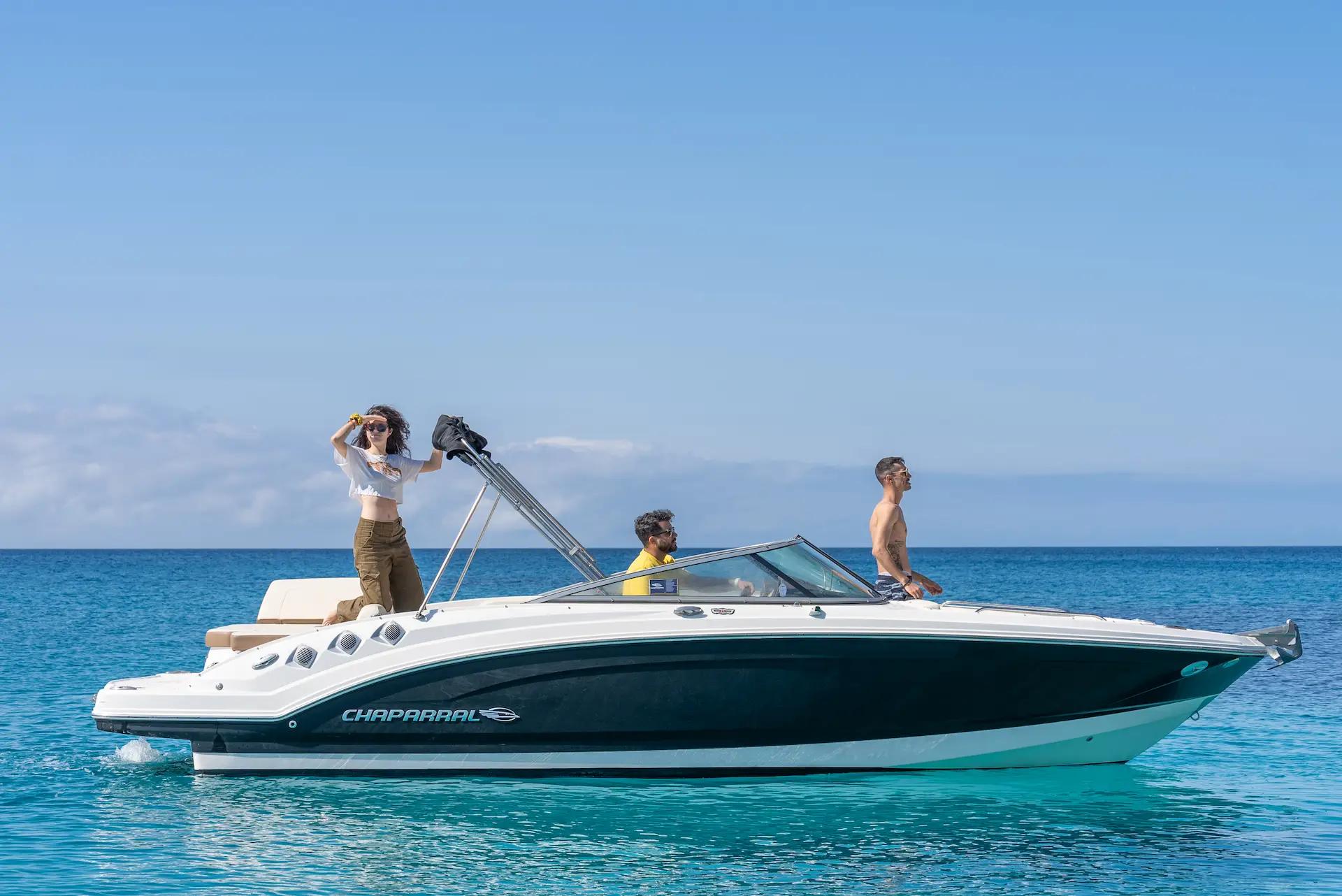 Chaparral 246 280 HP — Boat Rental with License thumbnail 2