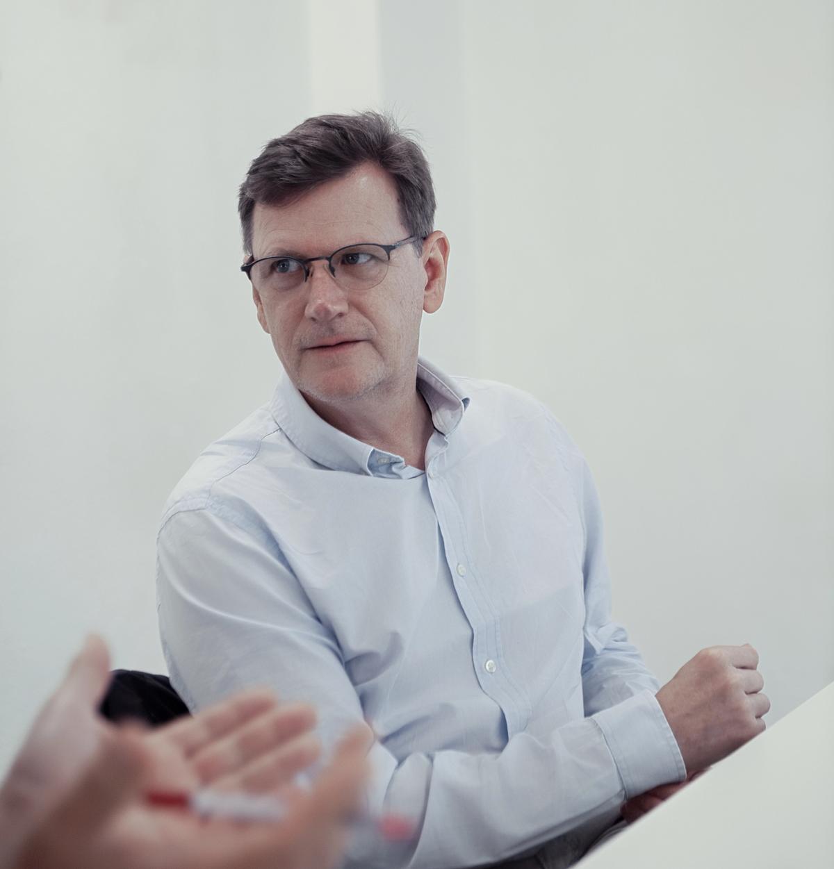Dr. Olaf Rughase
