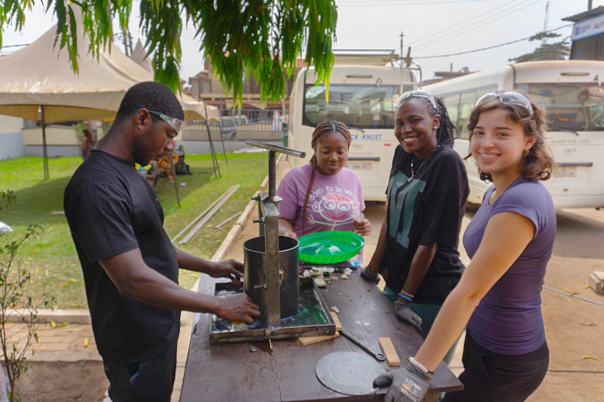 D-Lab students smile during fieldwork.
