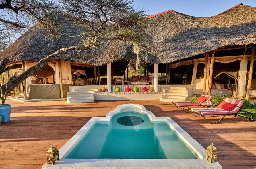 12-Day Bush to Beach Luxury Safari through Kenya