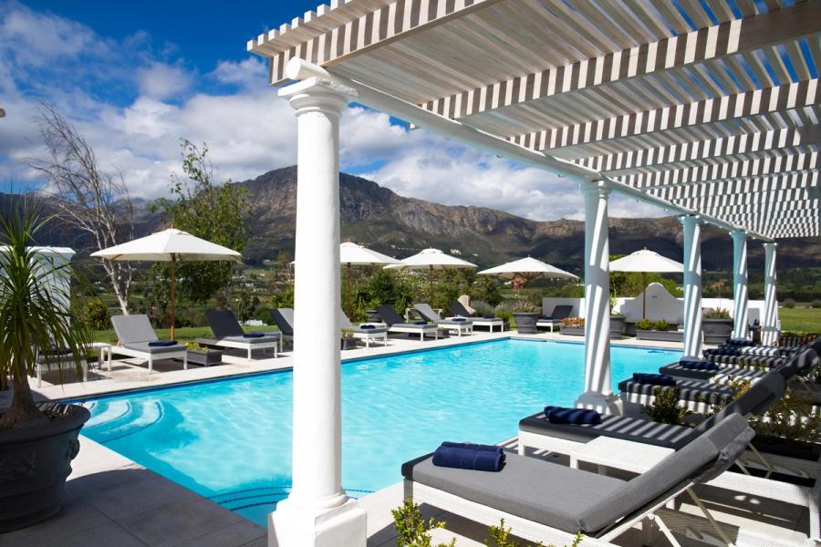 Mont Rochelle Hotel