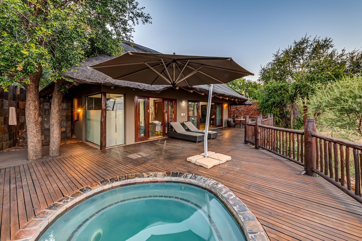 Etali Safari Lodge