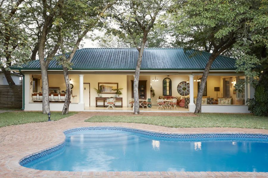 4-Day Fly-In Victoria Falls Ultimate Adventure