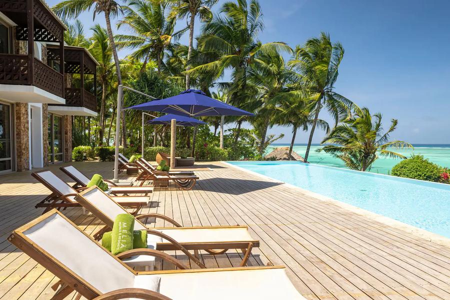 7-Day West and East Ultra-Lux Zanzibar Fly-in Package
