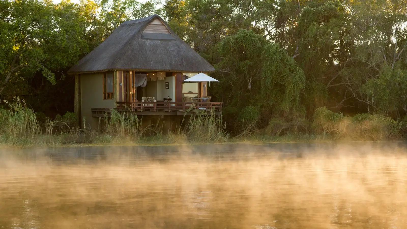 Royal Chundu Zambezi River Lodge