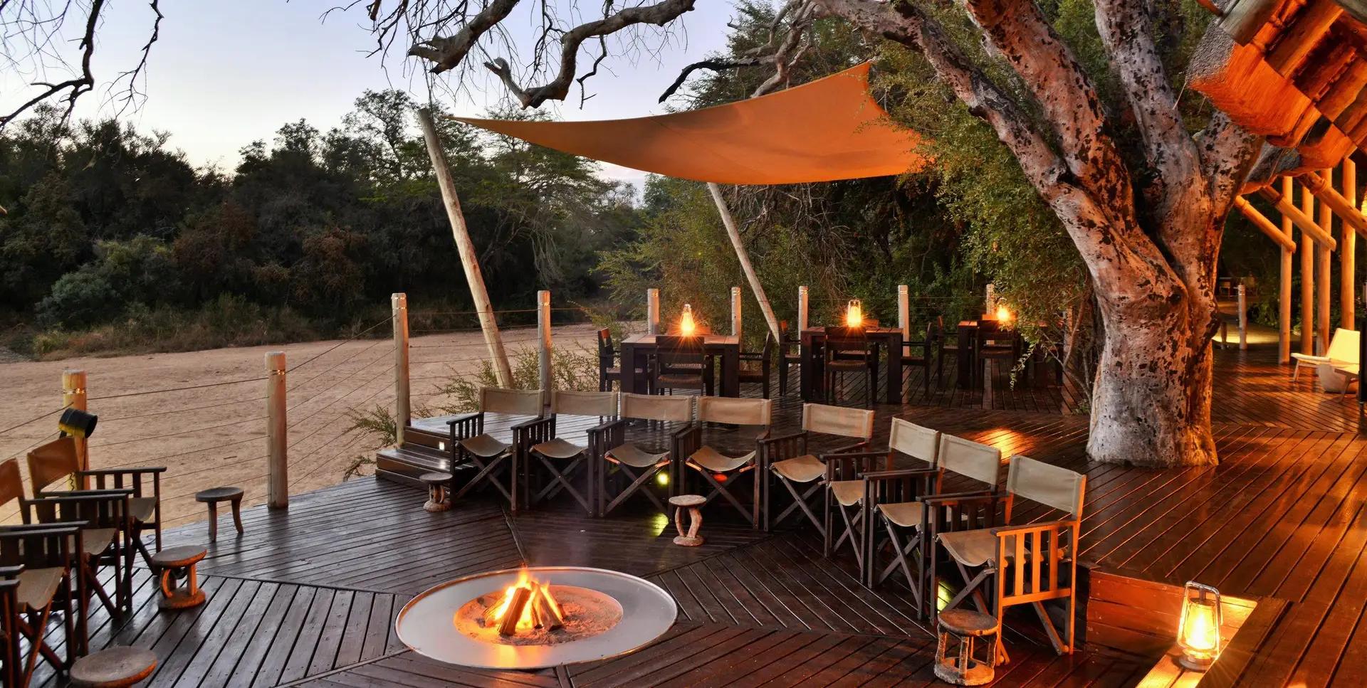 4-Day African Chic Fly-In Rhino Post Safari