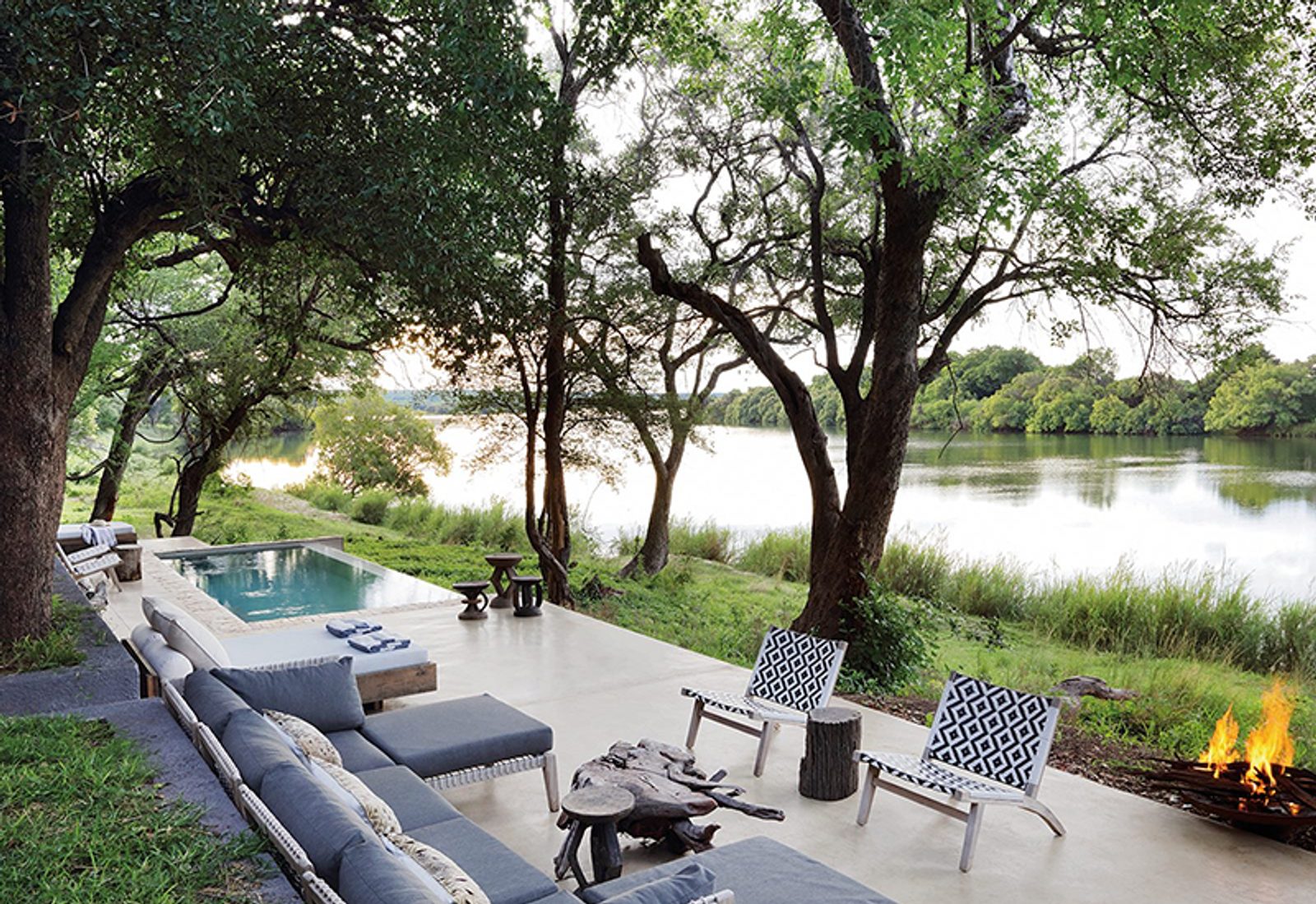 Public areas with views of the Zambezi River at Matetsi River Lodge