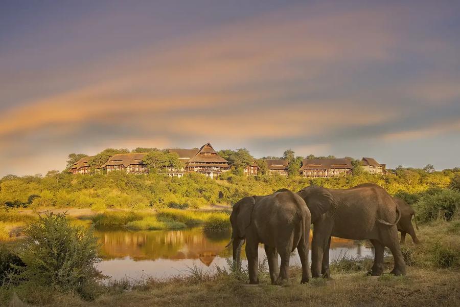 Victoria Falls Safari Lodge
