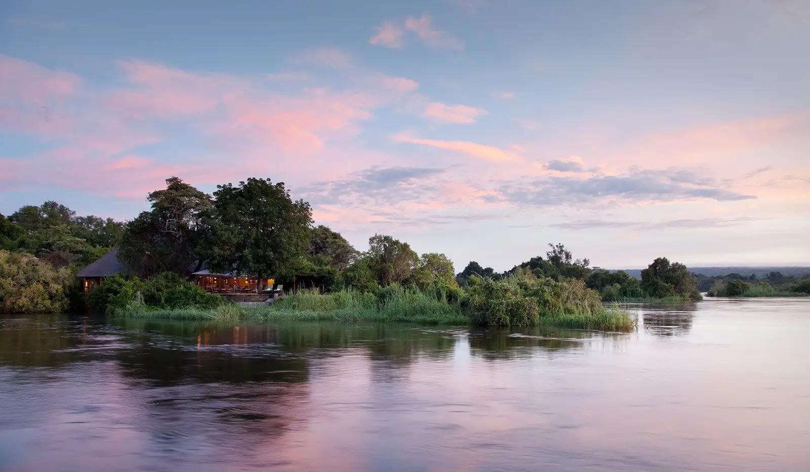 Royal Chundu Zambezi River Lodge