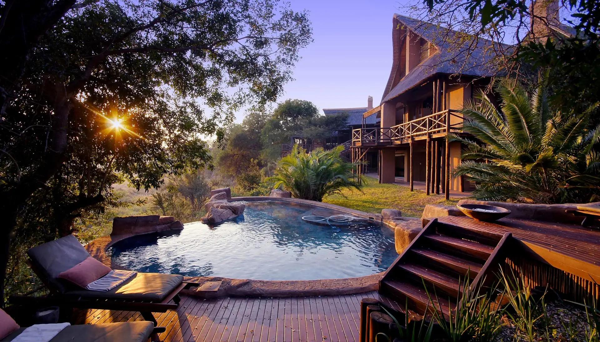 7-Day Ultra-Lux Kruger and Vic Falls Fly-in Safari