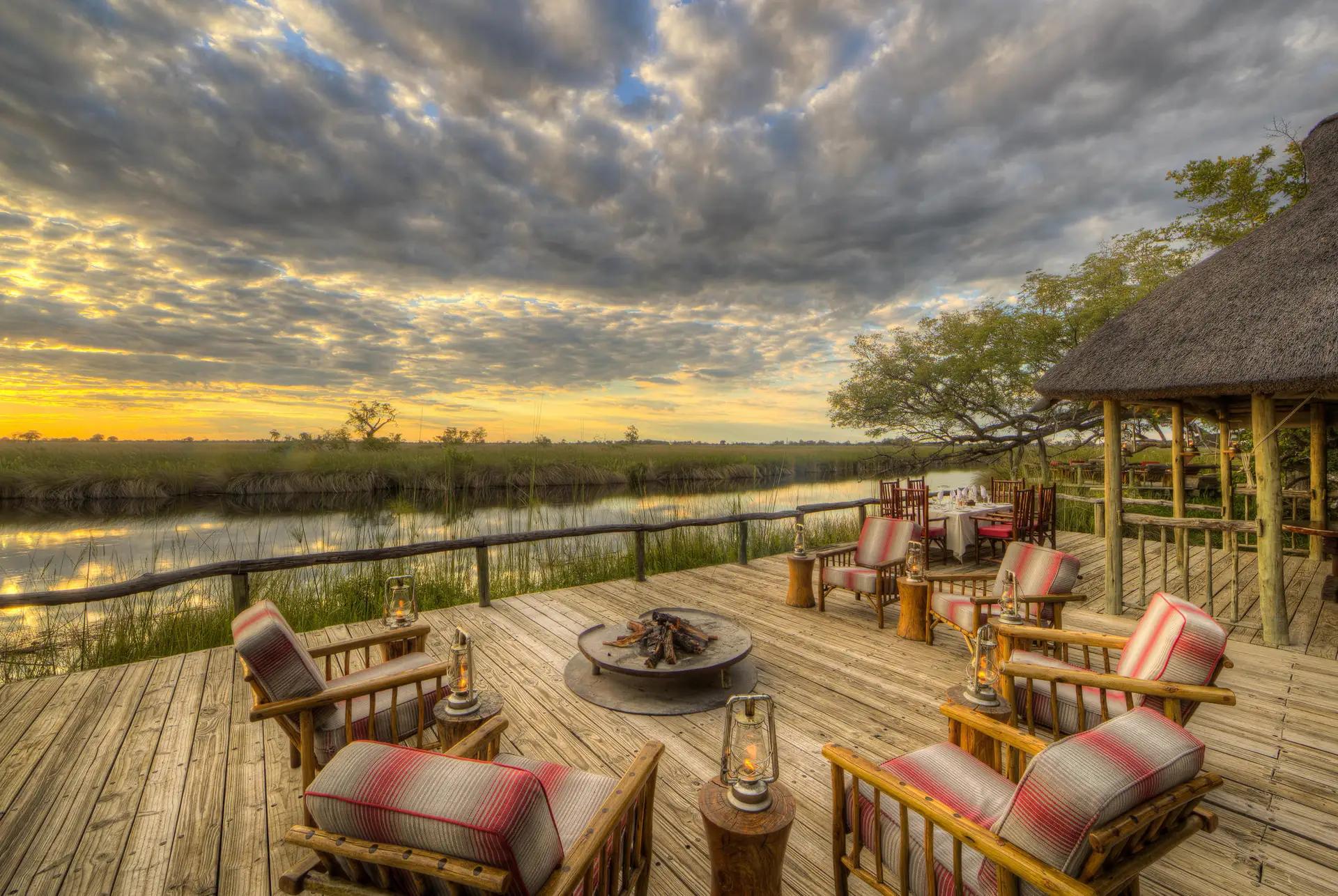 9-Day Desert and Delta Ultra-Lux Safari