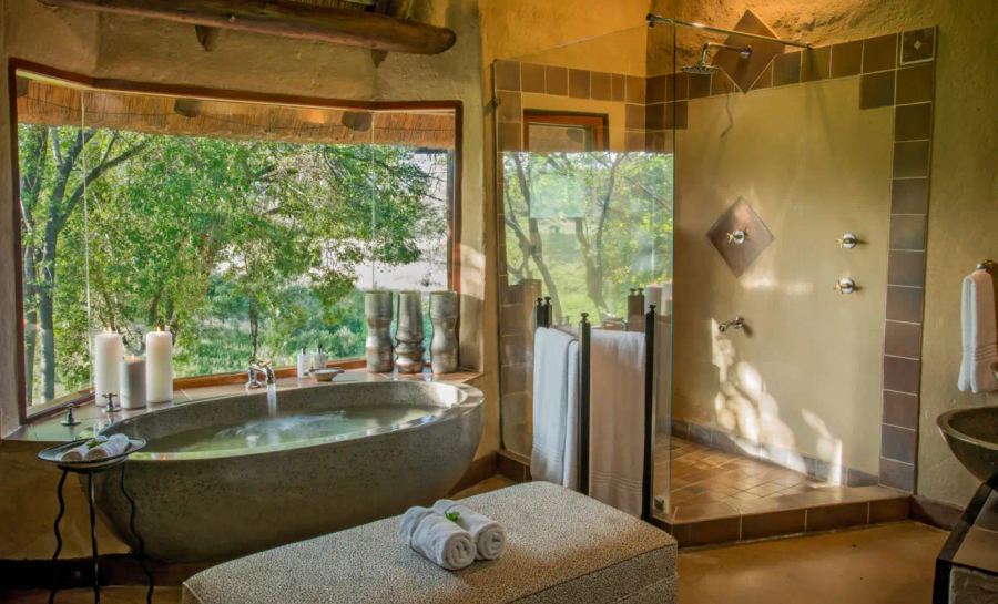 Lukimbi Safari Lodge