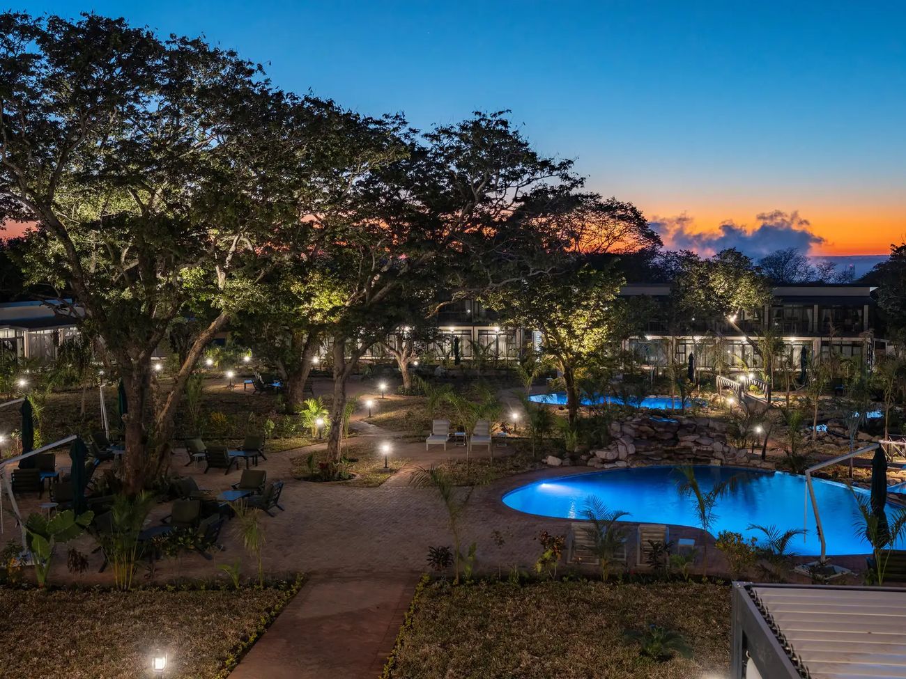 Waterfalls Lodge