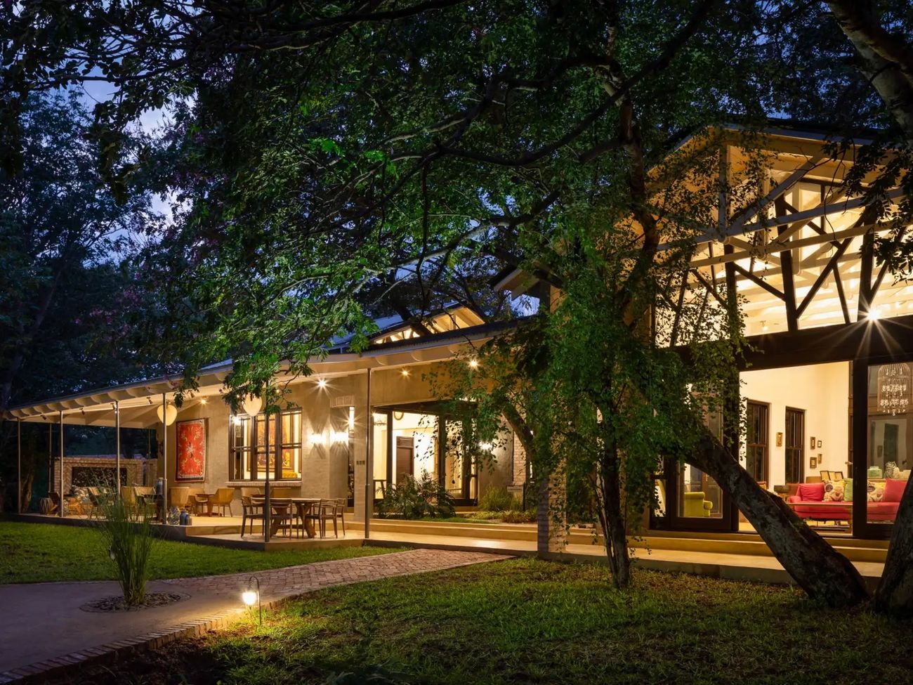 Mbano Manor Hotel