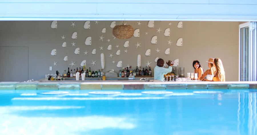 8-Day Luxury Durban to Mozambique Serenity Safari