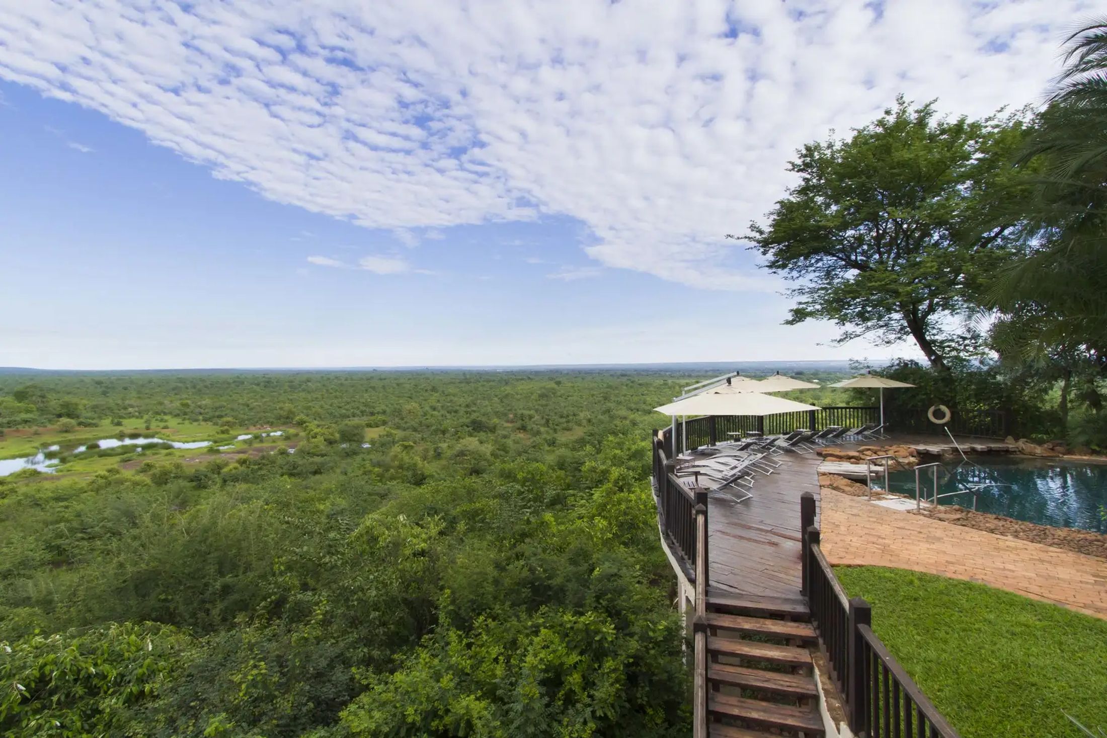 Your All-Inclusive Experience: Safari.com and Africa Albida Tourism in Victoria Falls