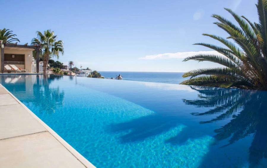 Compass House Boutique Hotel