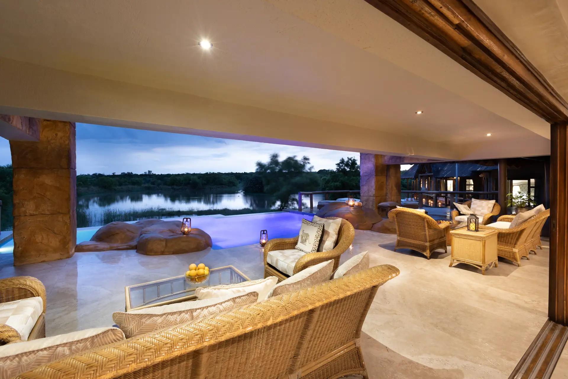 Kingfisher Villa Suites