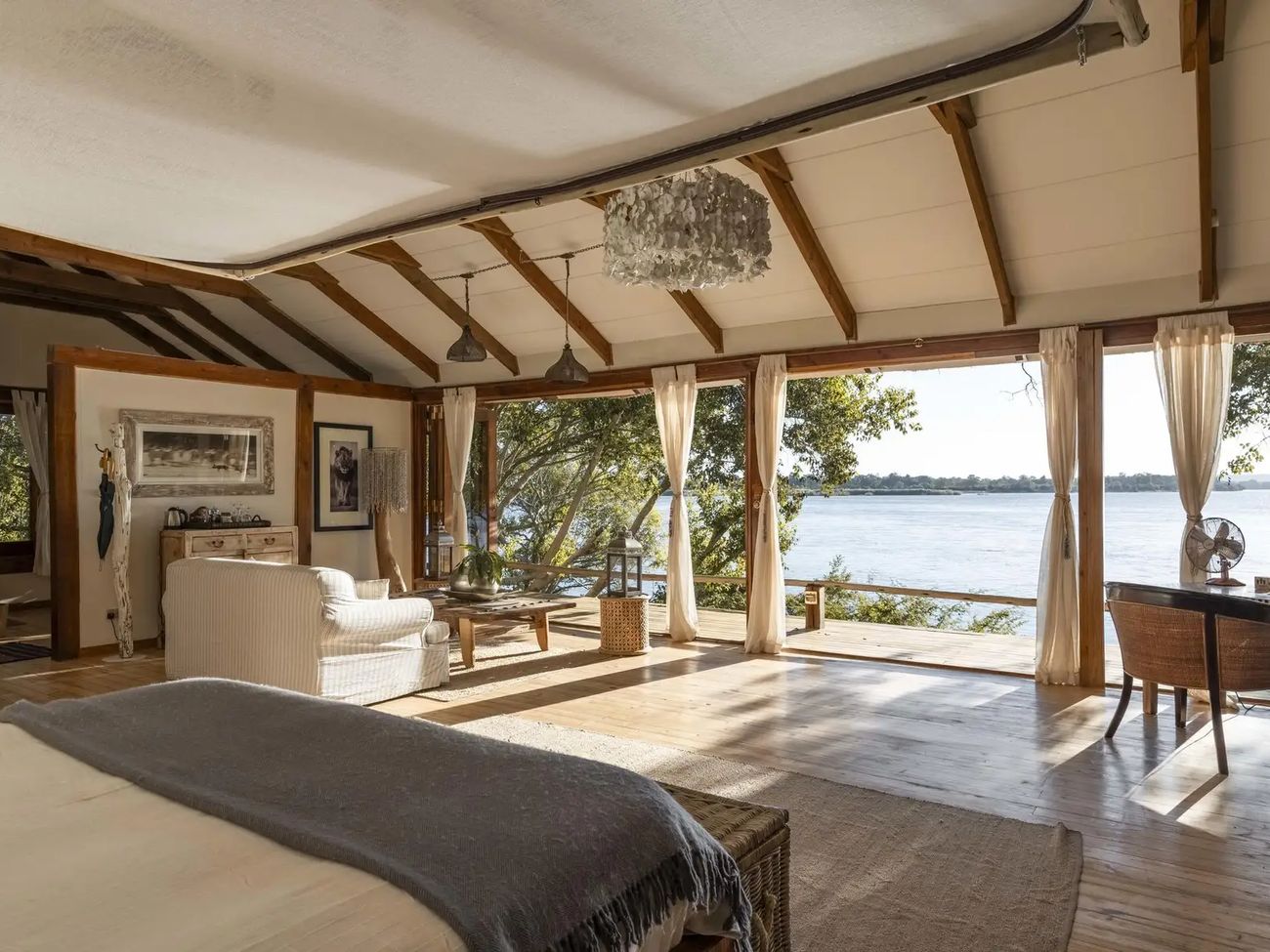 Tongabezi Lodge
